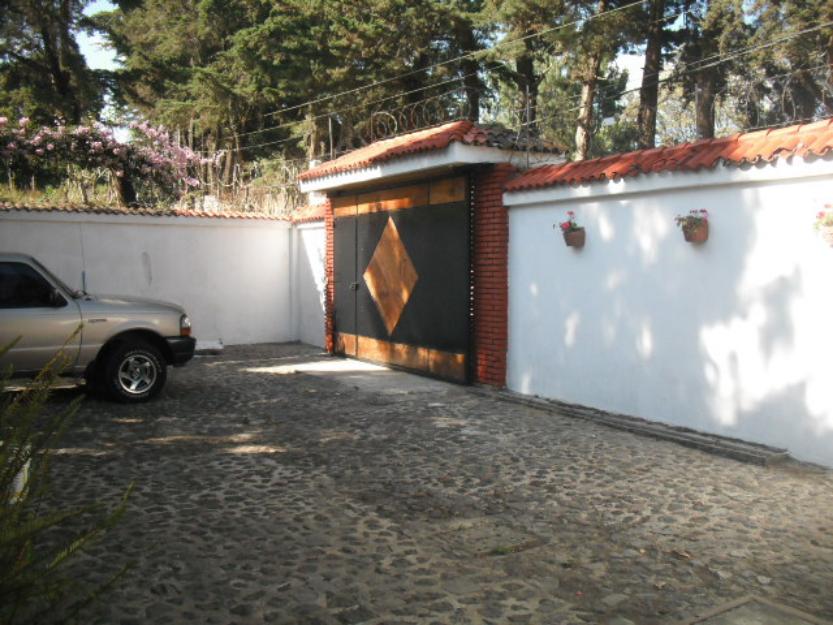 1395407812_619115703_11-Lindisima-casa-entre-San-Lucas-y-Antigua-parqueo-para-5-carros-a-solo-8-minutos-de-Antigua-