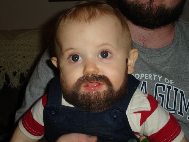 lrg-baby-with-beard-4433-9038